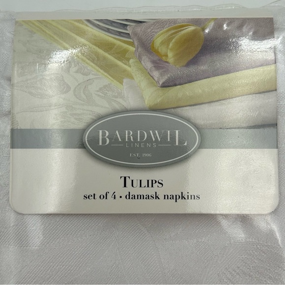 Vintage Dinner Napkins Set of 4 White Floral Demask Fabric 19"x19" Contemporary - Picture 4 of 5